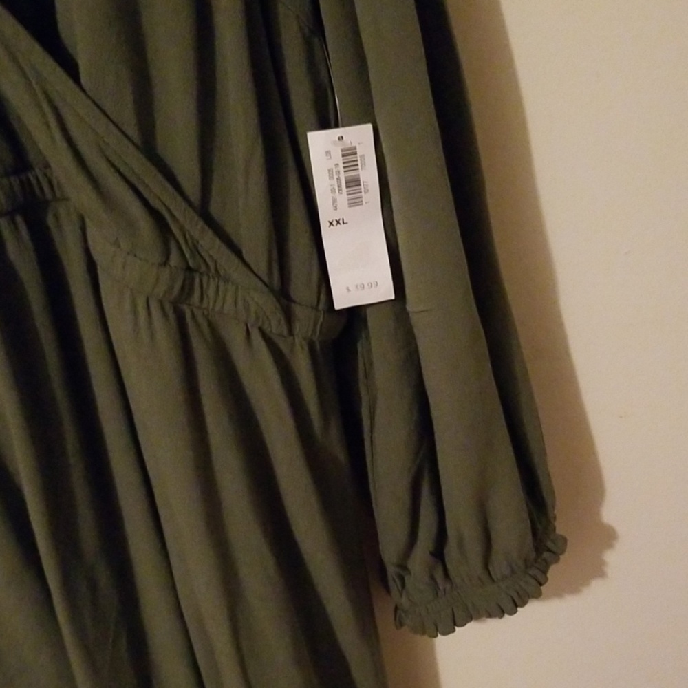 Old navy dress - Picture 3 of 4